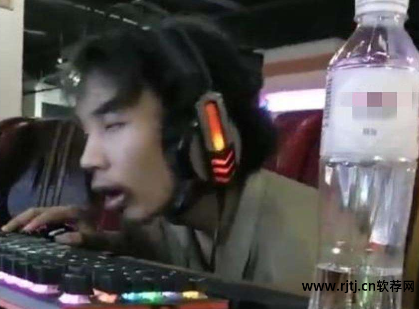 网吧还原电脑软件叫什么_网吧电脑还原软件_网吧还原恢复软件